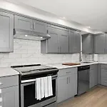 Elegant Richmond Gem Nestled Up To Hawthorne Blvd.